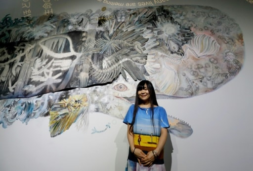 artiste japonaise Océans en péril: une fresque avec des baleines Maki Ohkojima Paris