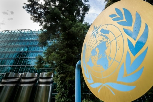 Le sigle de l'Organisation mondiale de la météolorogie où se tient une réunion des experts de l'ONU sur le climat (Giec), le 2 août 2019 à Genève © AFP FABRICE COFFRINI