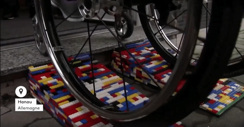 Des rampes en Lego pour les personnes handicapées