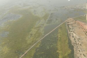 Vue aérienne de Bentiu, au Soudan du Sud, entouré d'eau après une inondation