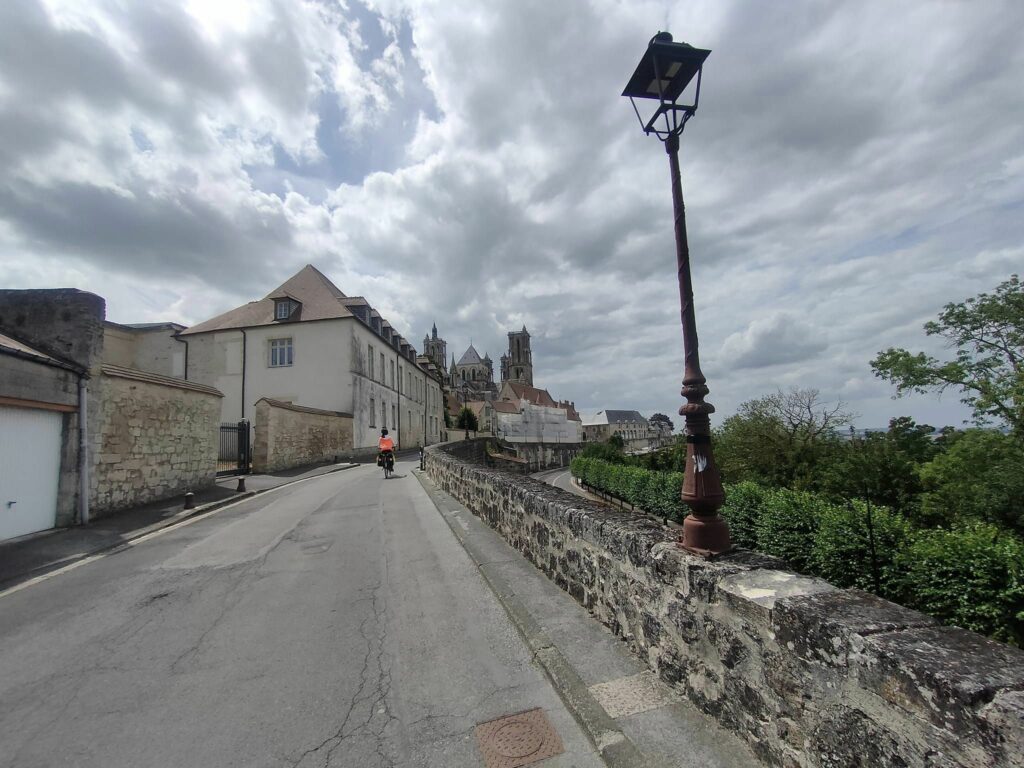 Laon vélo cathedrale 