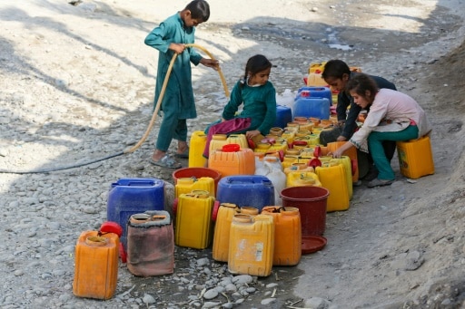 pénurie d'eau enfants asie
