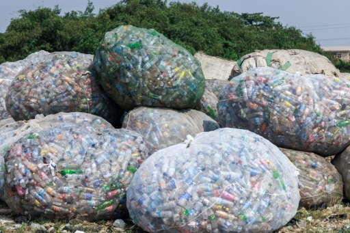 bouteilles plastiques dechets