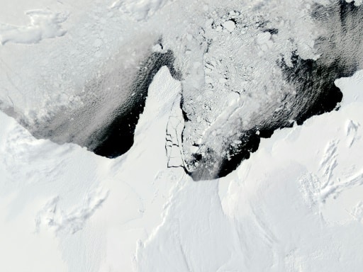 iceberg géant antarctique